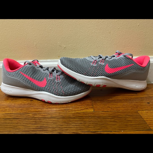 Nike running shoes - Picture 2 of 2